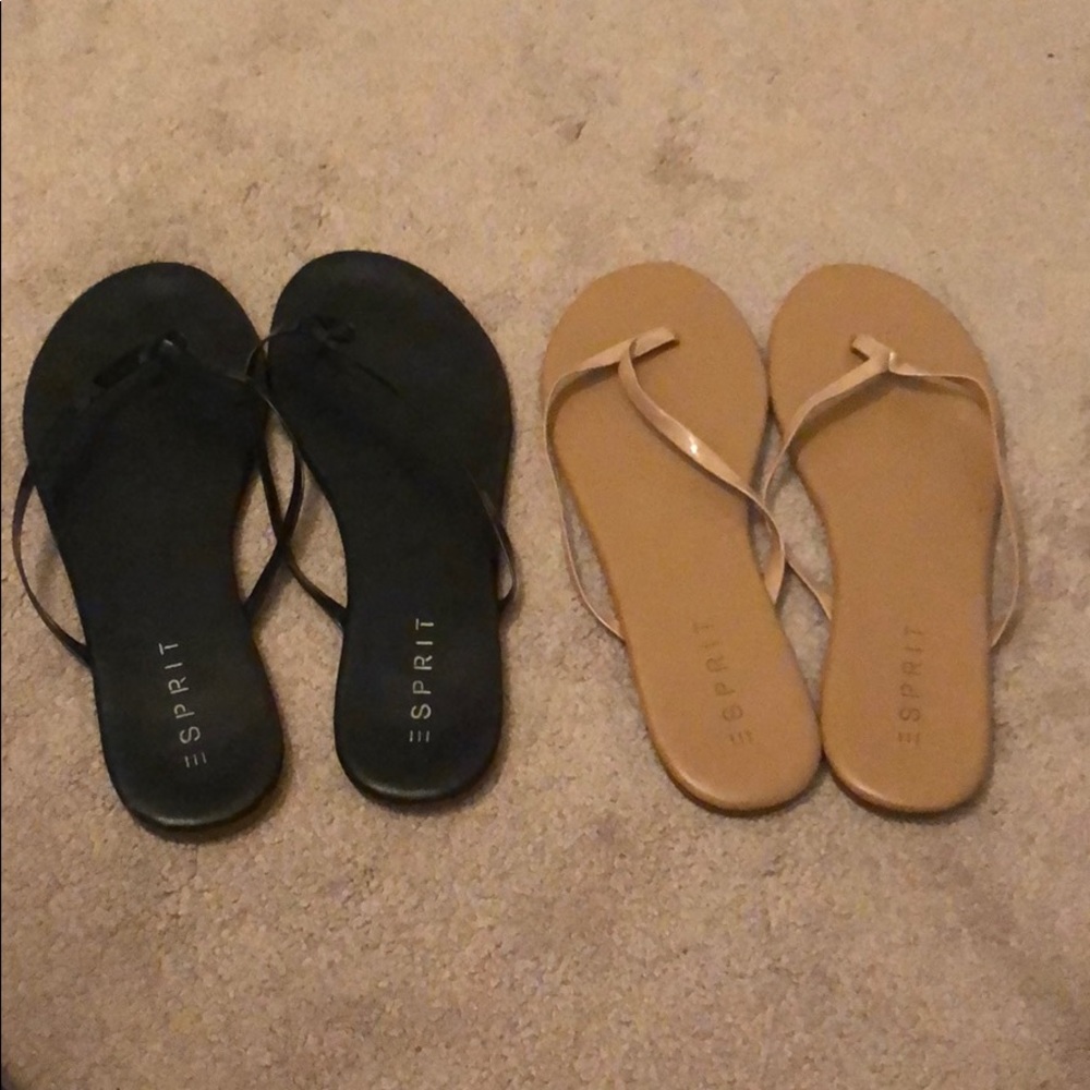 Two pairs of flip flops